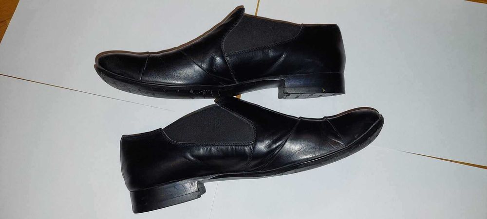 Sprzedam buty damskie Gino Rosi 38 skóra