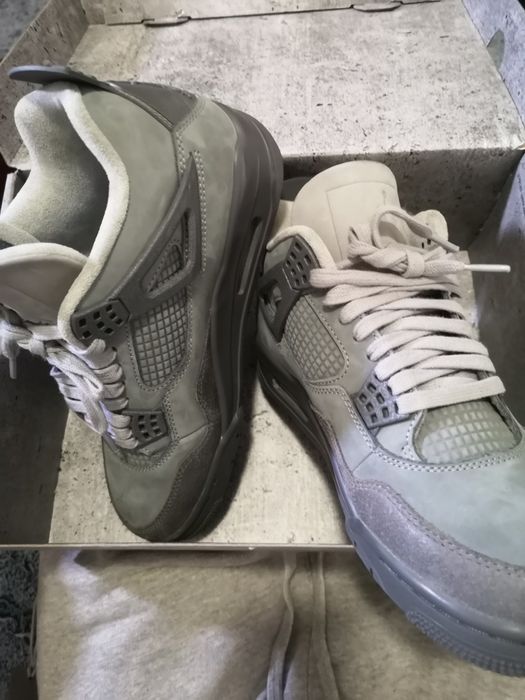 Air Jordan 4 Nova