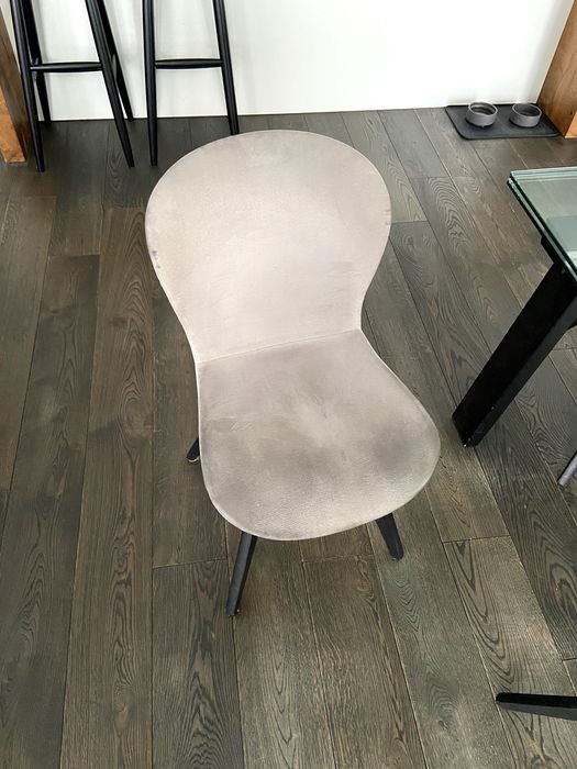 Stół rozkładany Calligaris Levante z krzesłami BoConcept