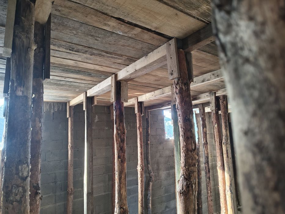 Stemple budowlane drewniane - 2.46cm