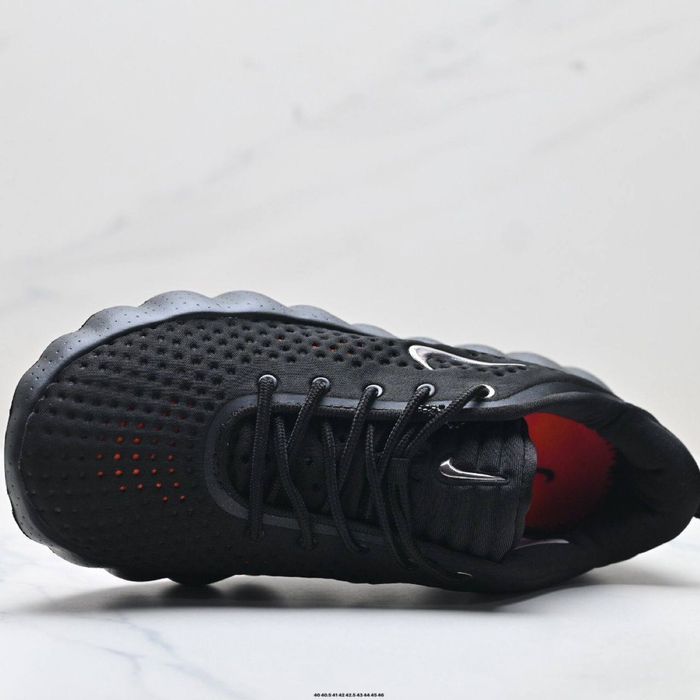 Кросівки Nike Mind 002