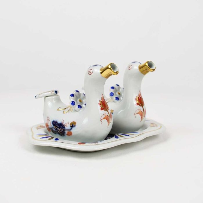 Galheteiro em porcelana da Vista Alegre da coleção "Imari"