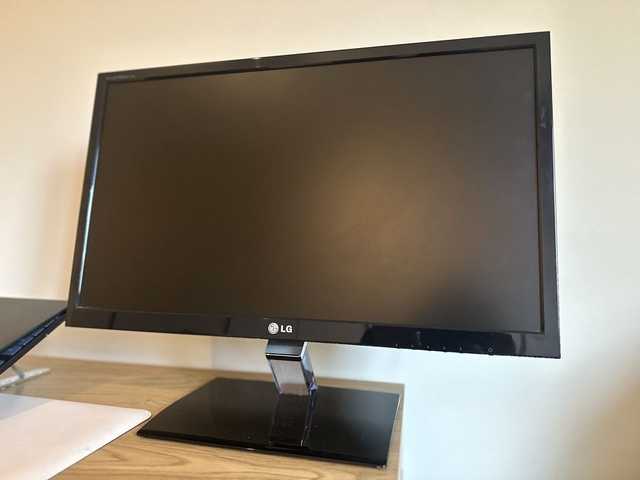 Ecran LG flatron 2360v