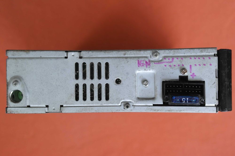 Автомагнитола Philips CEM-210 USB, AUX