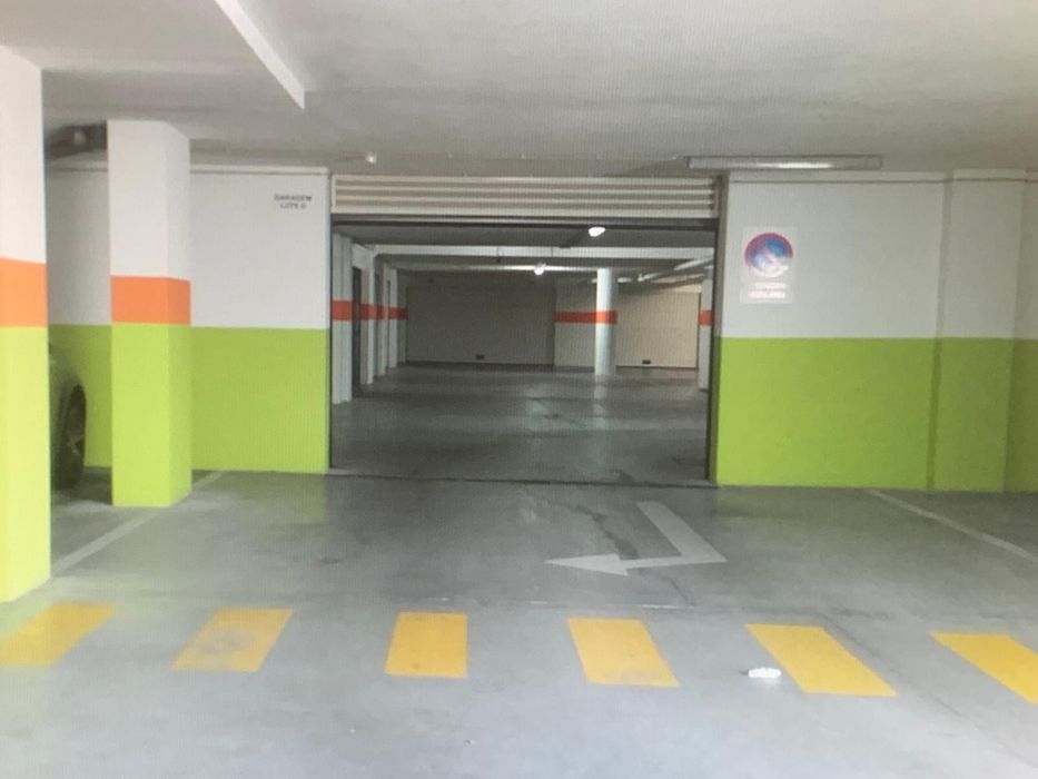 Garagem em Peniche