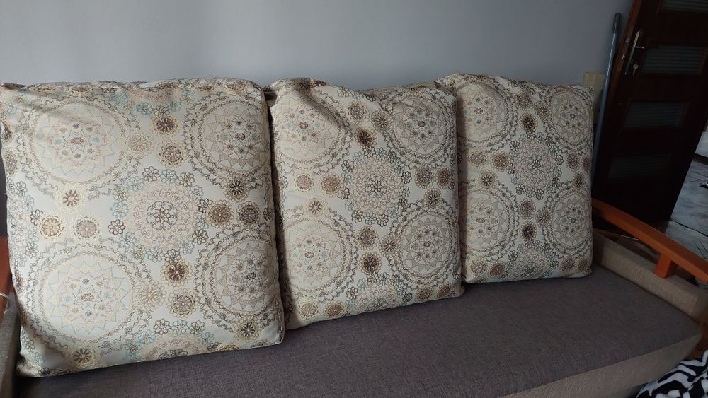 Poduchy na tapczan kanapę Ikea