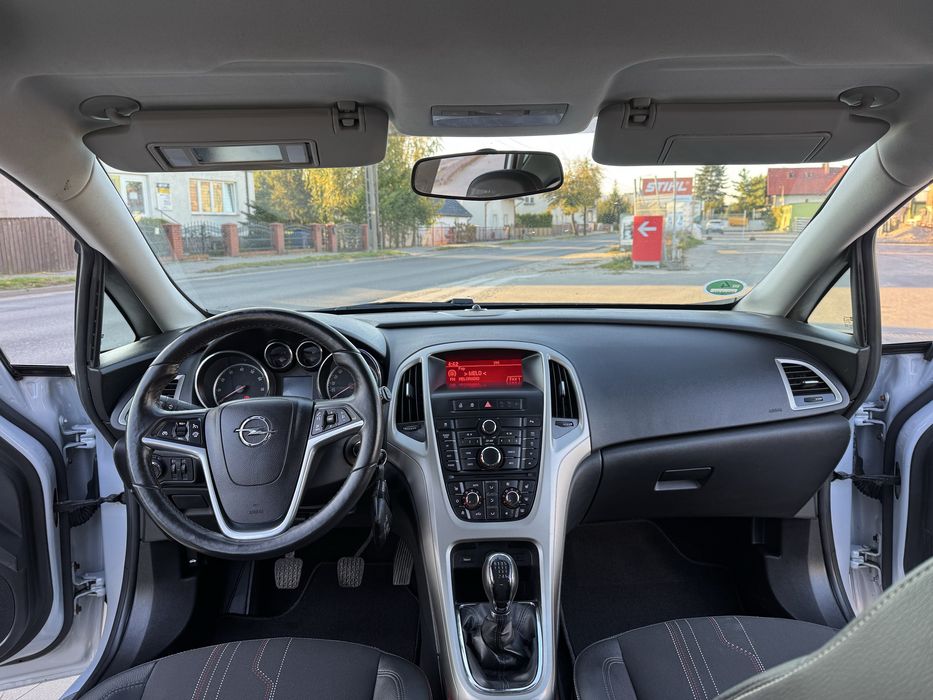 Opel Astra J  LIFT! 1.4 turbo Klima Alu PDC ! Serwis! 171 TKM!