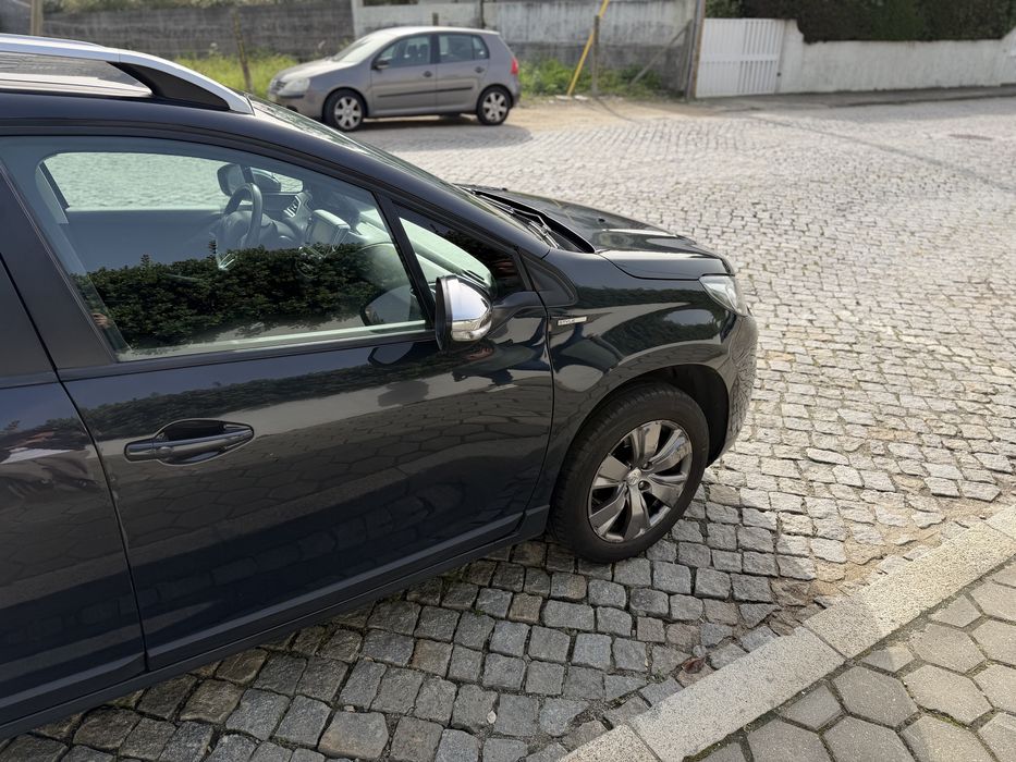 Peugeot 2008 1.2 PureTech Style | 2018 | Gasolina