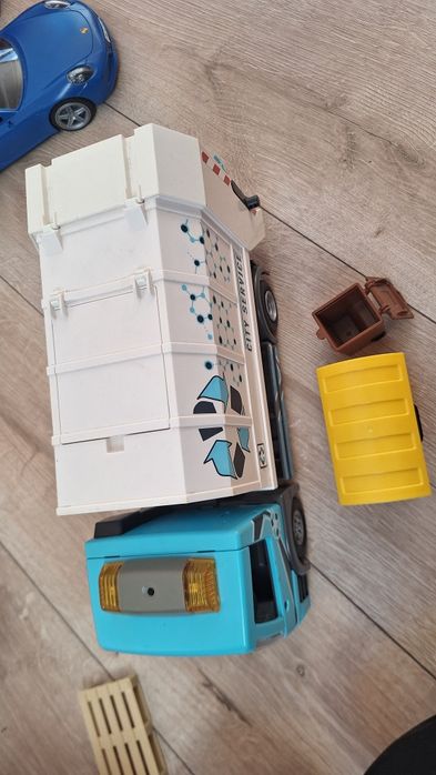 Śmieciarka playmobile