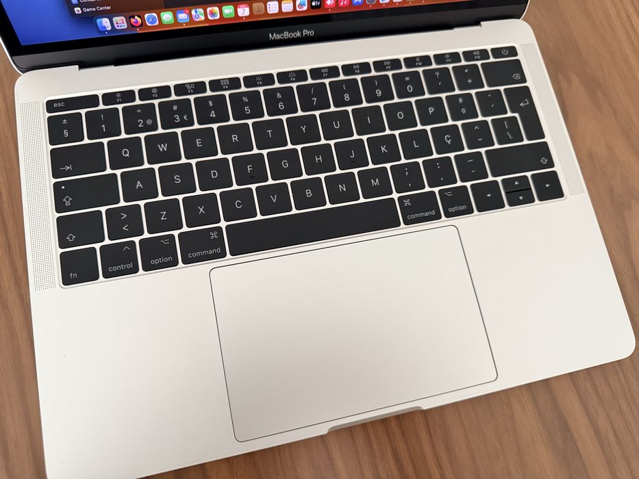 MacBook Pro 13” Retina (2017) | i5 | 8GB | SSD 128GB | Caixa Completa