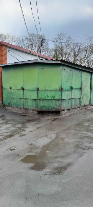 Продам металевий кіоск  3,6 × 4,0 = 15м.2 в м. Славута.