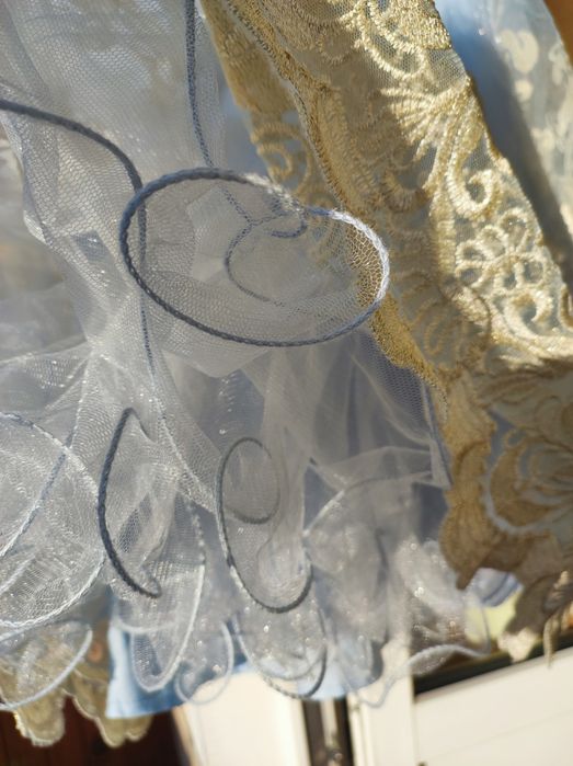 Плаття сукня Chi Chi London Metallic Lace Dress