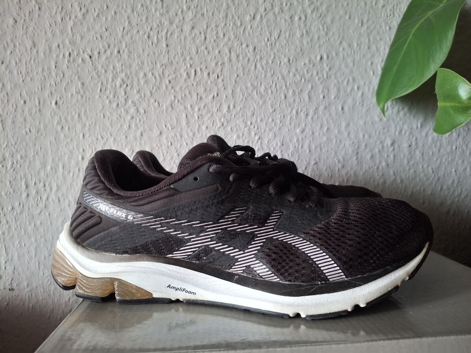 Asics  Gel  buty do biegania damskie 41