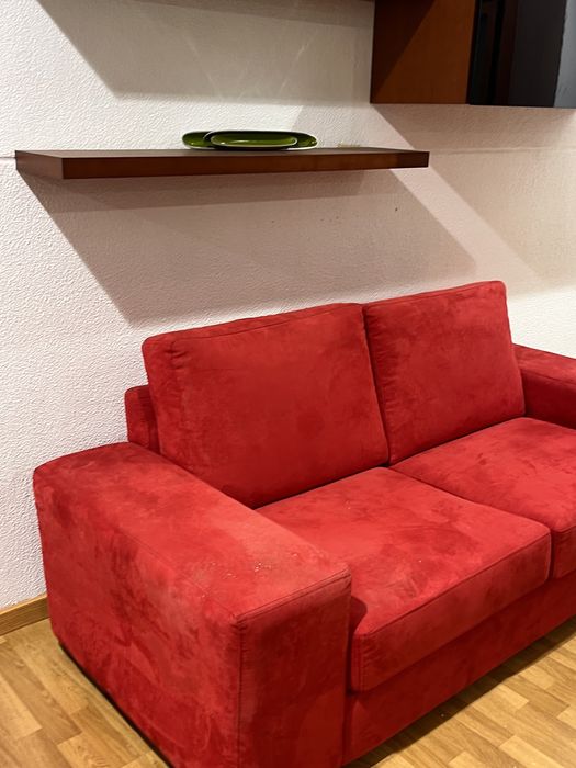 Sofa camursa vermelho