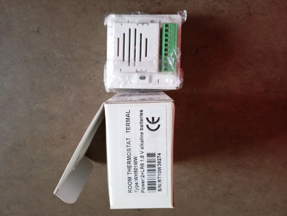 Комнатный термостат