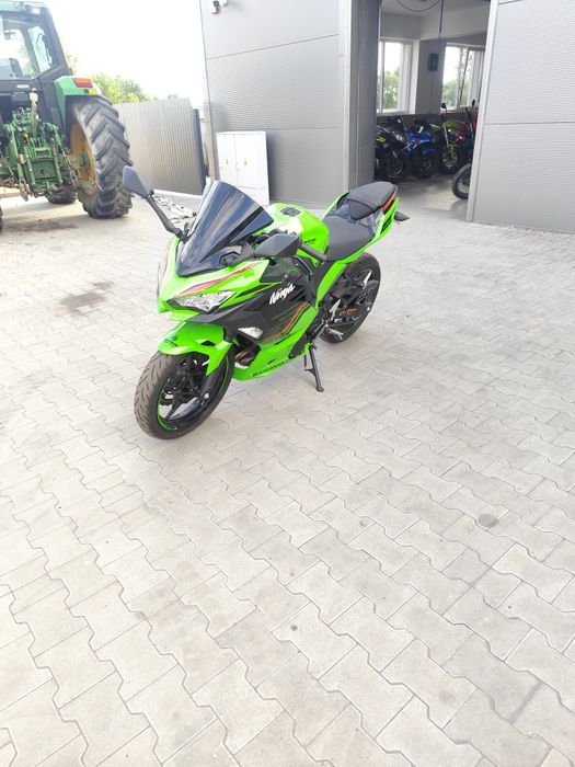 Kawasaki ninja 400 rok 2024 niski przebieg