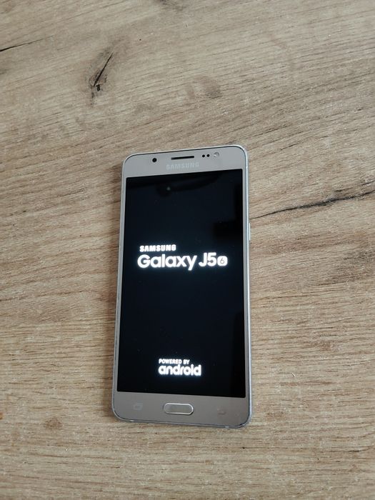 Samsung j5 телефон