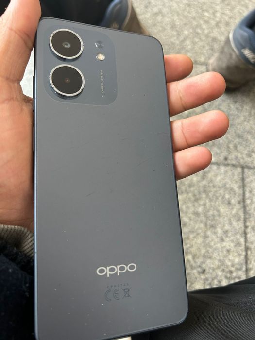 OPPO X5 128GB 8de RAM
