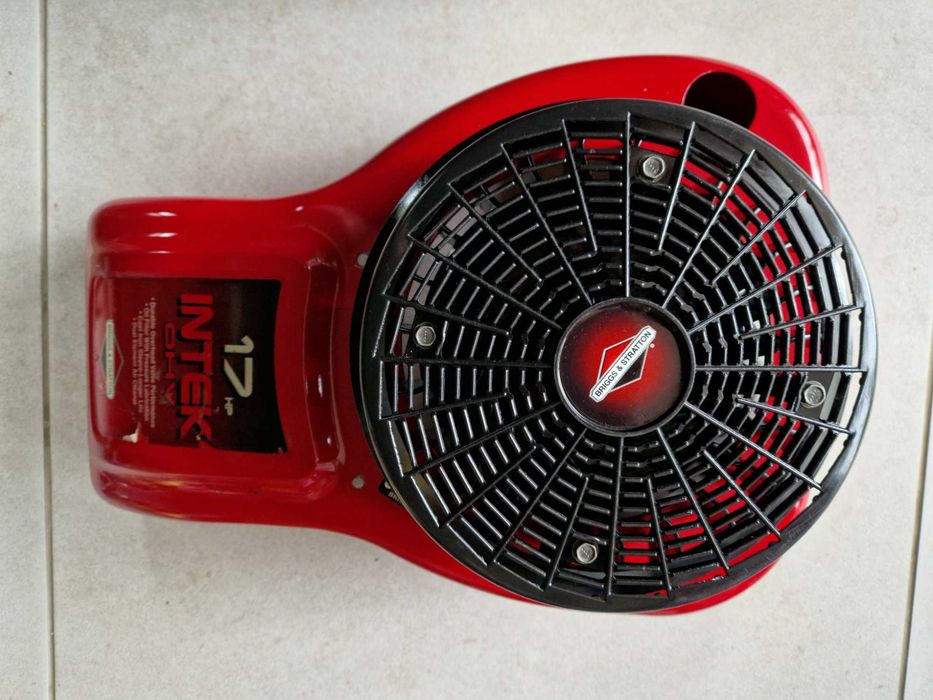 Obudowa z wentylatorem silnika Briggs Stratton 17Hp Intek