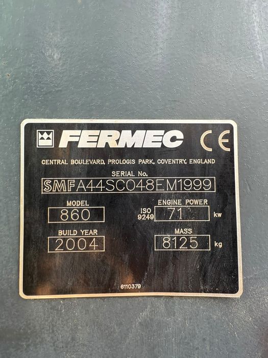 Retroescavadora c/matricula
