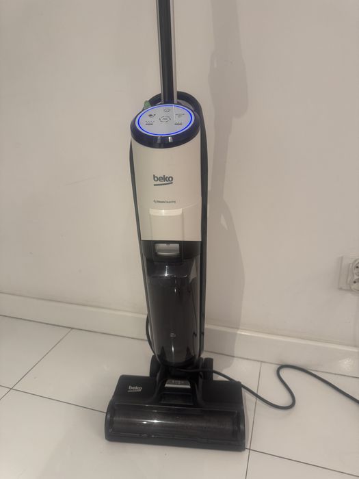 Odkurzacz Wet&Dry BEKO VCW70340W