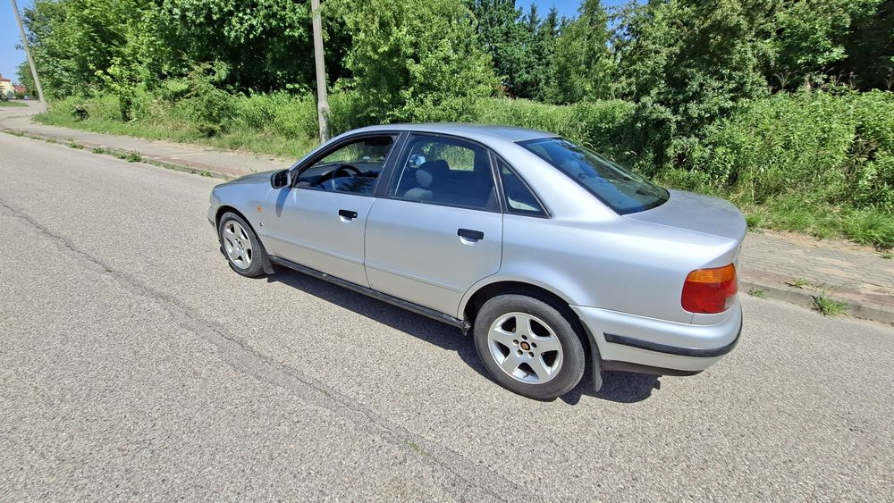 Audi A4 benzyna stan dobry