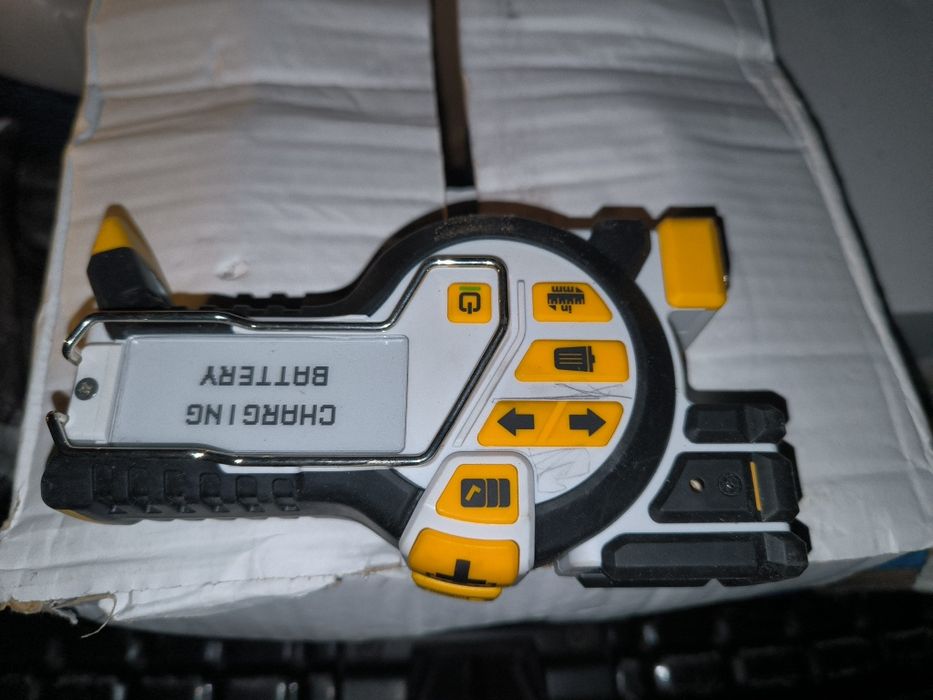 Fita métrica digital profissional Tomahawk reekon T1 como nova
