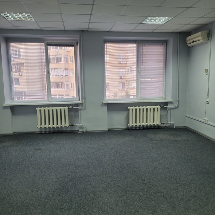 Оренда офісу БЕЗ КОМІСІЇ !!! Залізнична 7.  СВІТЛО ПОСТІЙНО !