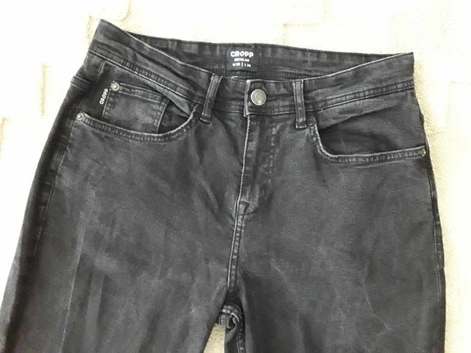 Джинси чорного кольору