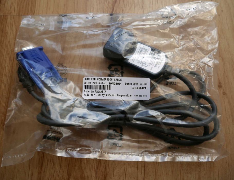 Adapter kabel KVM IBM Lenovo 39M2899, komplet 4 sztuki