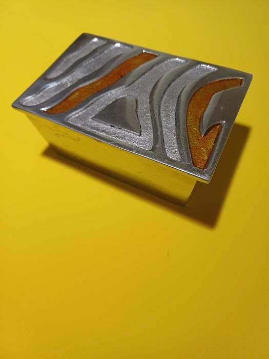 Caixa Decorativa em Alumínio