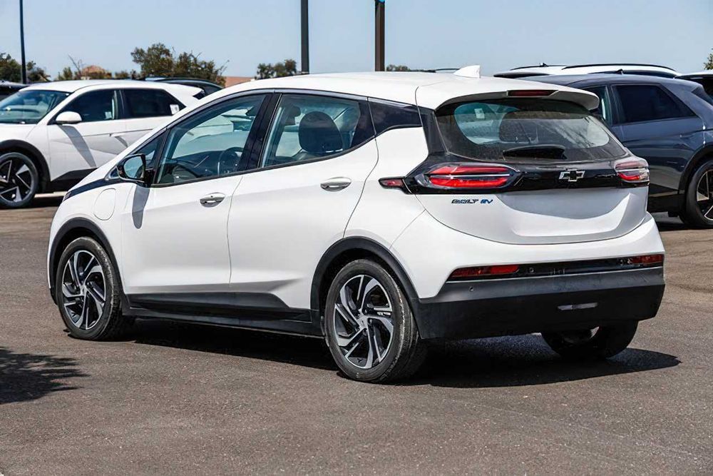 Chevrolet Bolt EV 2LT      2023