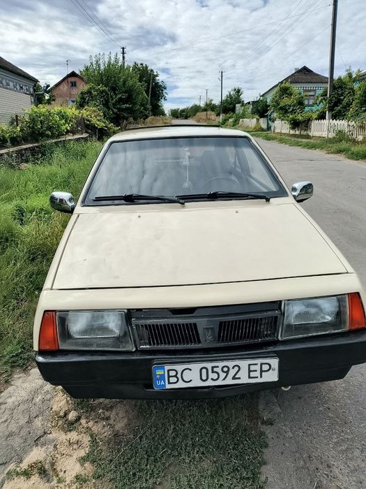 Продам ВАЗ 2108 на повному ходу!