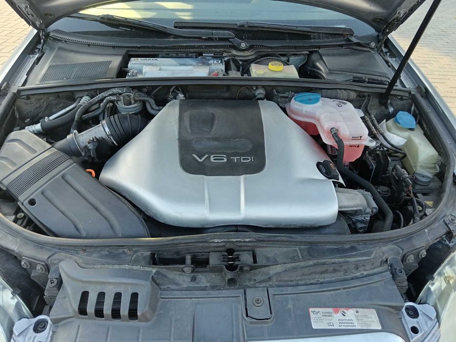 Audi A4 2.5 V6 TDI S Line