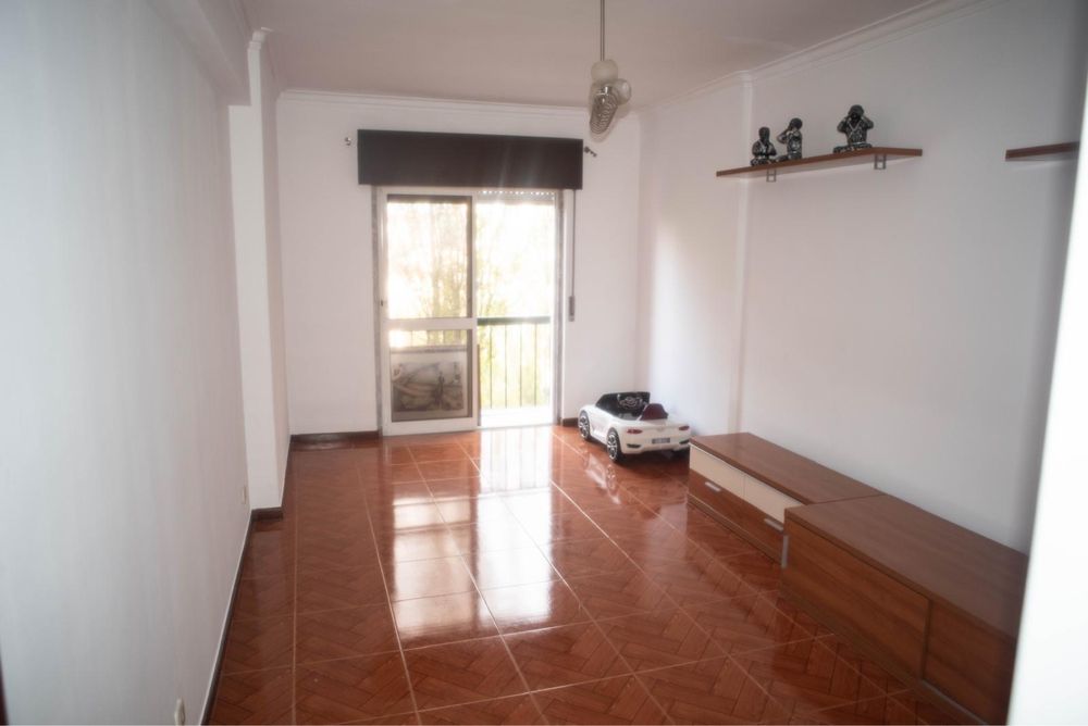 Apartamento T0+2 Monte Abrão