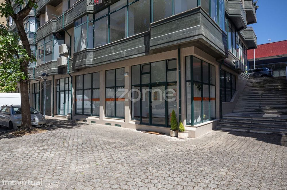 Loja com 130m2 em Aveiro