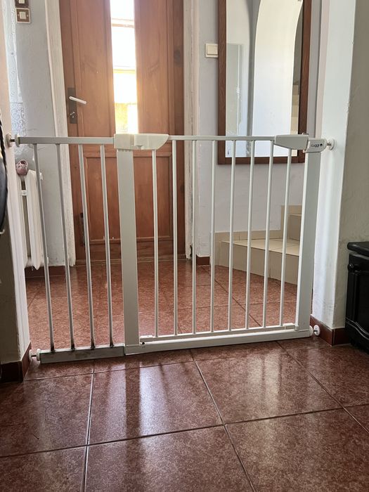 Bramka zabezpieczajaca na schody