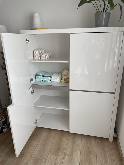 Movel alto branco lacado