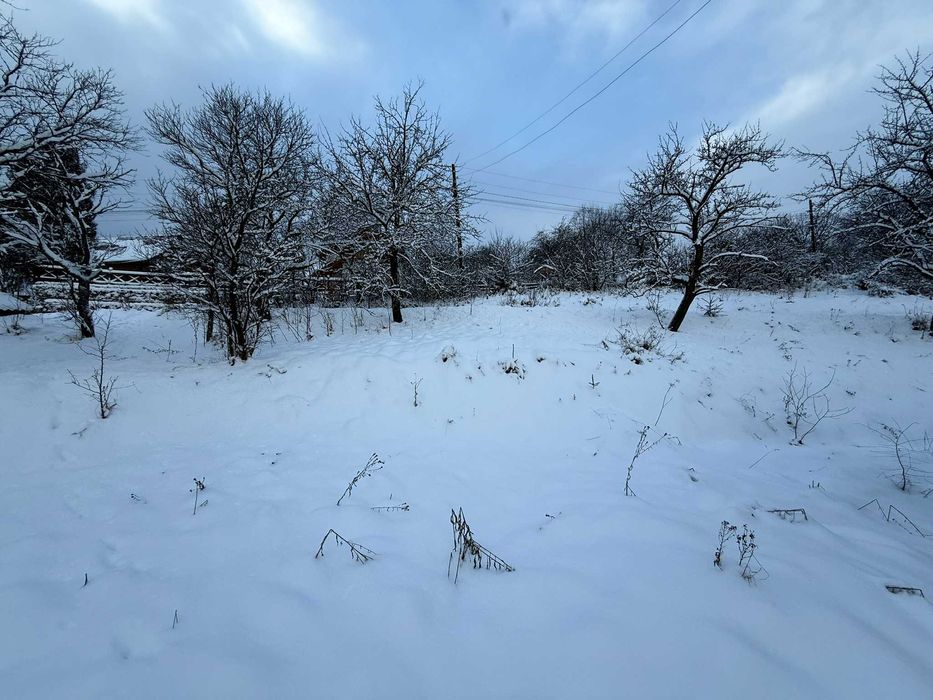 Земельна ділянка з будинком (світло, вода) село Татарів