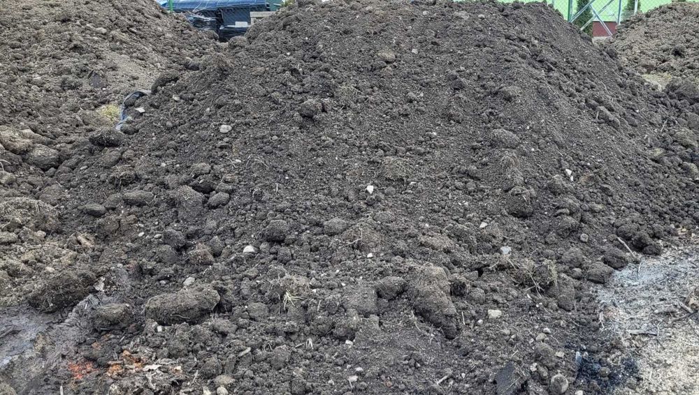 Oddam w cenie transportu ziemie humus