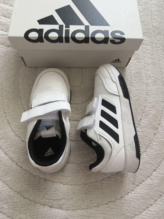 Дитячі кросівки Adidas. Оригінал