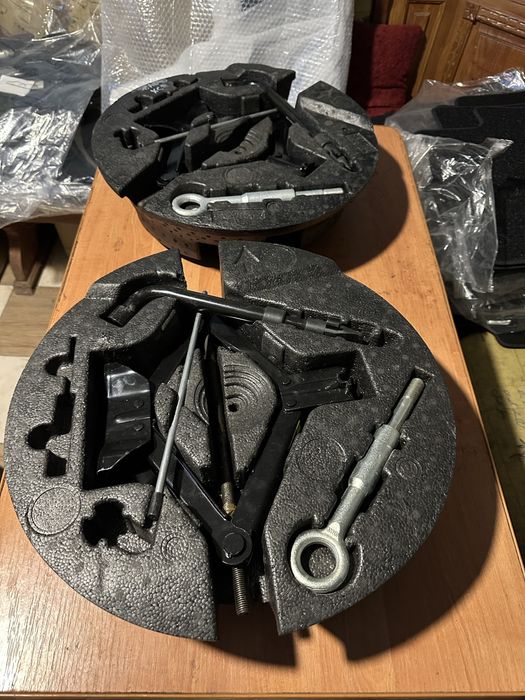 Домкрат volvo xc60,xc70,v70