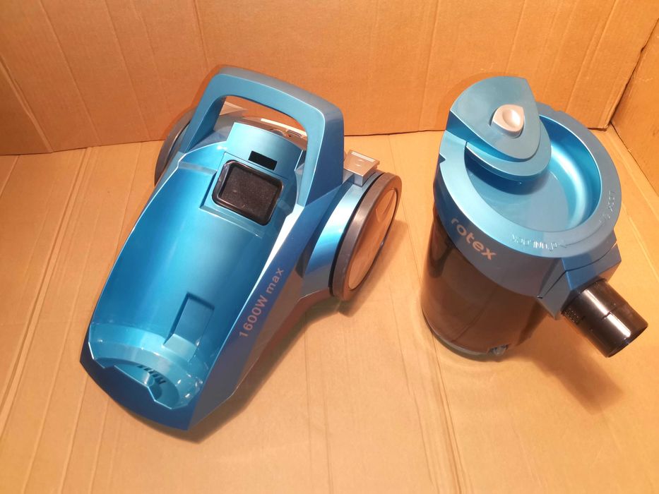 Пылесос контейнерный без мешка мощность всасывания 800Вт без шланга