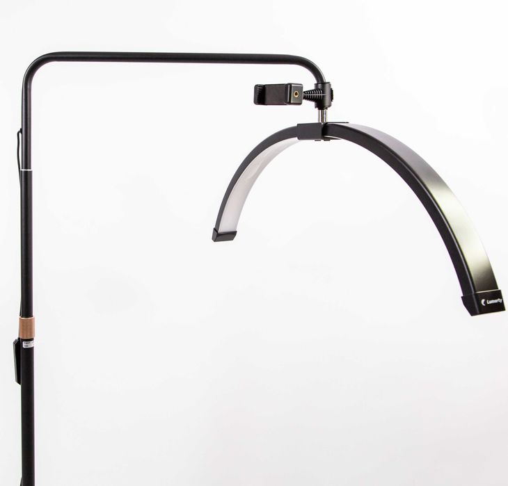 Кільцева лампа півмісяць LUMERTY M5X Moon, безтіньова, діаметром 65см