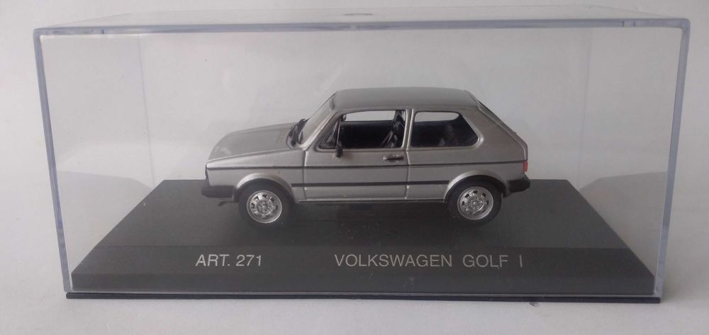 Volkswagen Golf I de 1974. Ver descrição