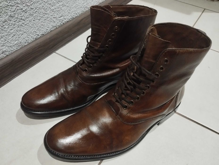 Продам стильні чоловічі ботинки