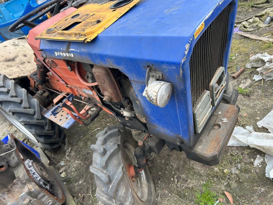 Traktor  na czesci Iseki Renault Propuls