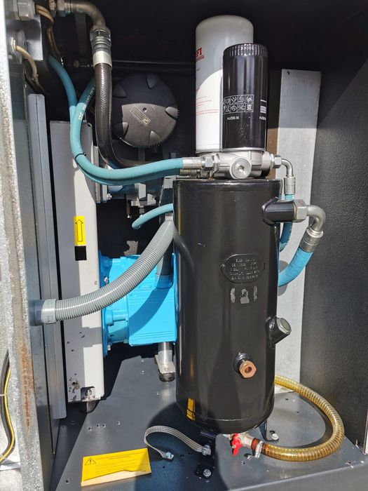 22kw +FALOWNIK 3500L/min Sprężarka śrubowa CECCATO CSB 30/8 IVR kompresor śrubowy 10BAR