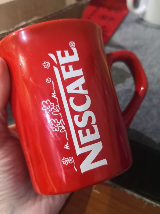 Kubki różne Nescafe kolekcjonerski