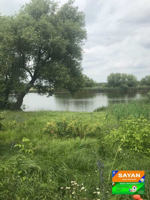 Продається земельна ділянка під забудову будинка